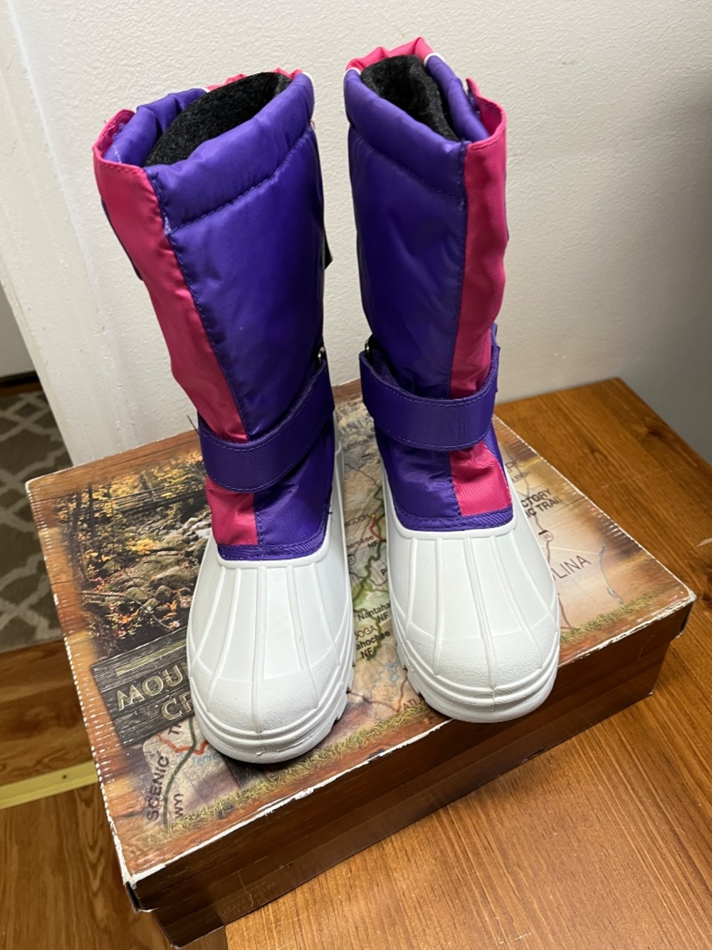 Kids Mountain Creek Winter Boots 5M 38